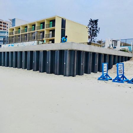 Daytona Shores Inn And Suites Daytona Beach Shores Exterior photo