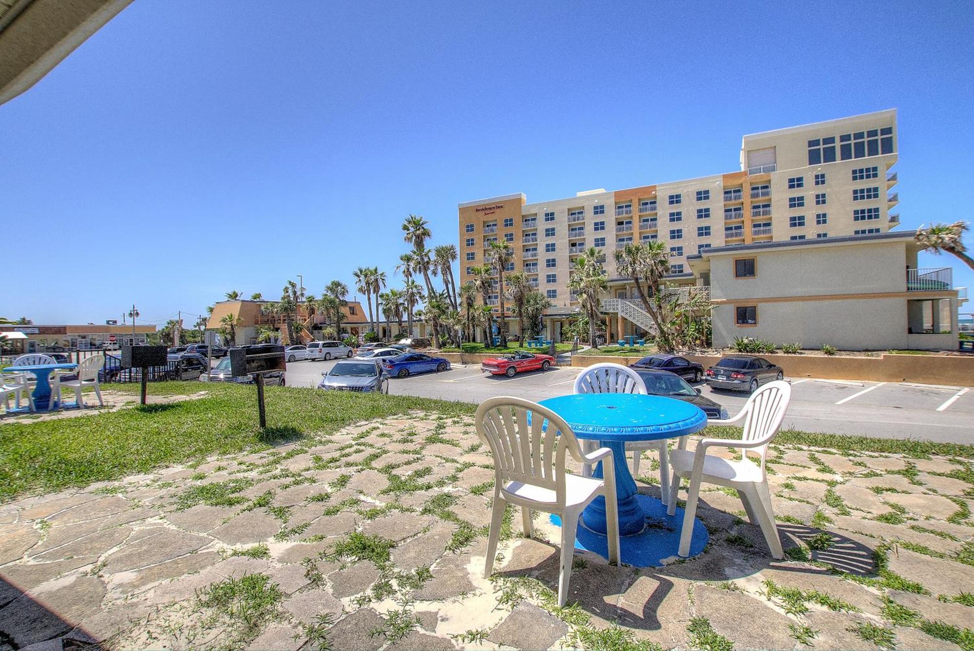 Daytona Shores Inn And Suites Daytona Beach Shores Exterior photo