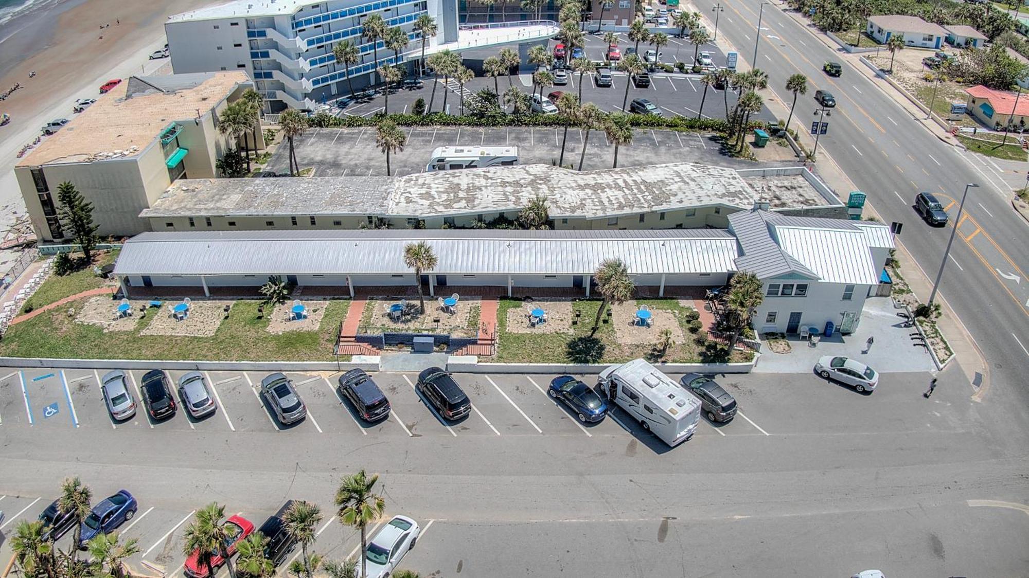 Daytona Shores Inn And Suites Daytona Beach Shores Exterior photo