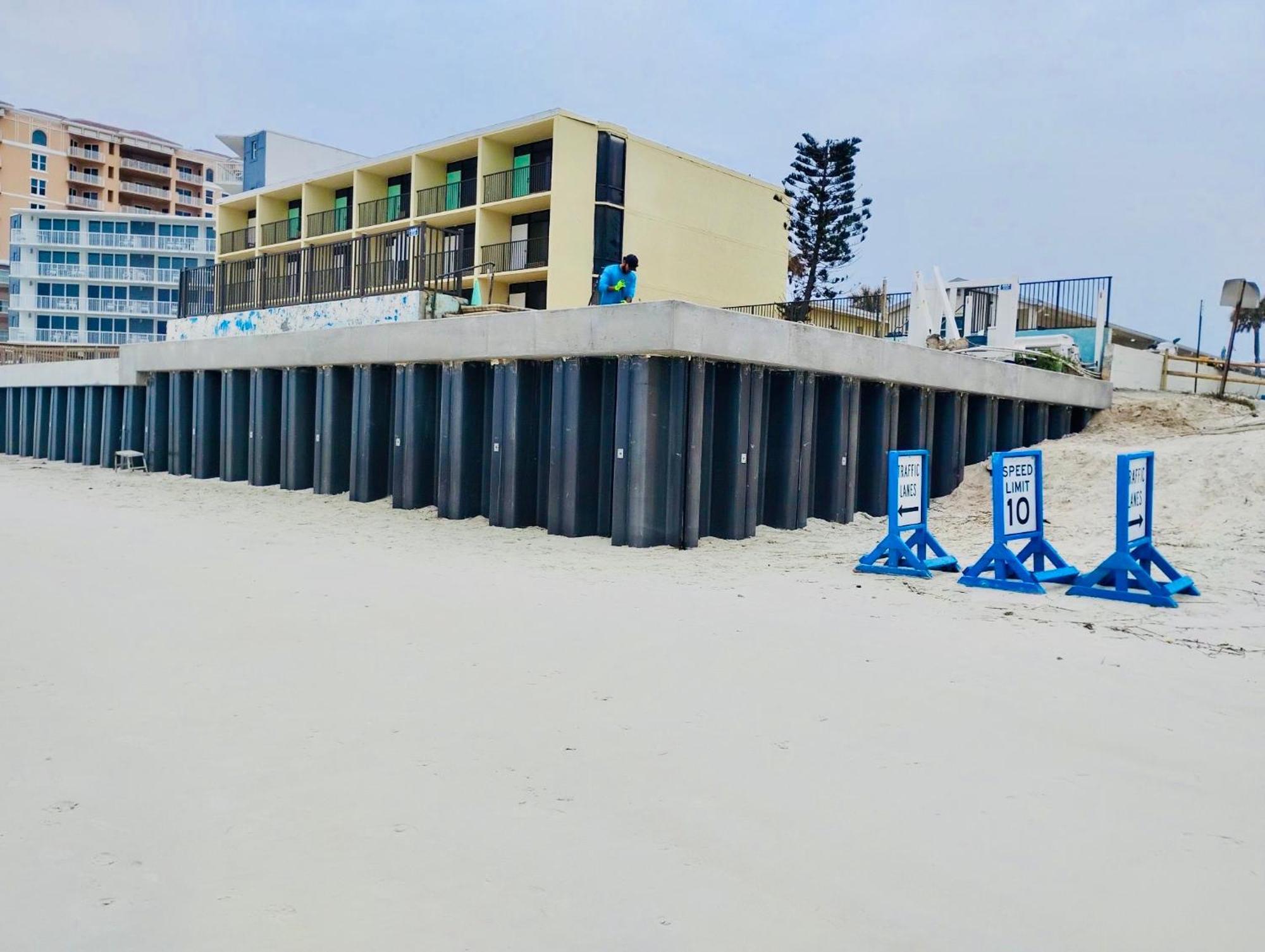 Daytona Shores Inn And Suites Daytona Beach Shores Exterior photo